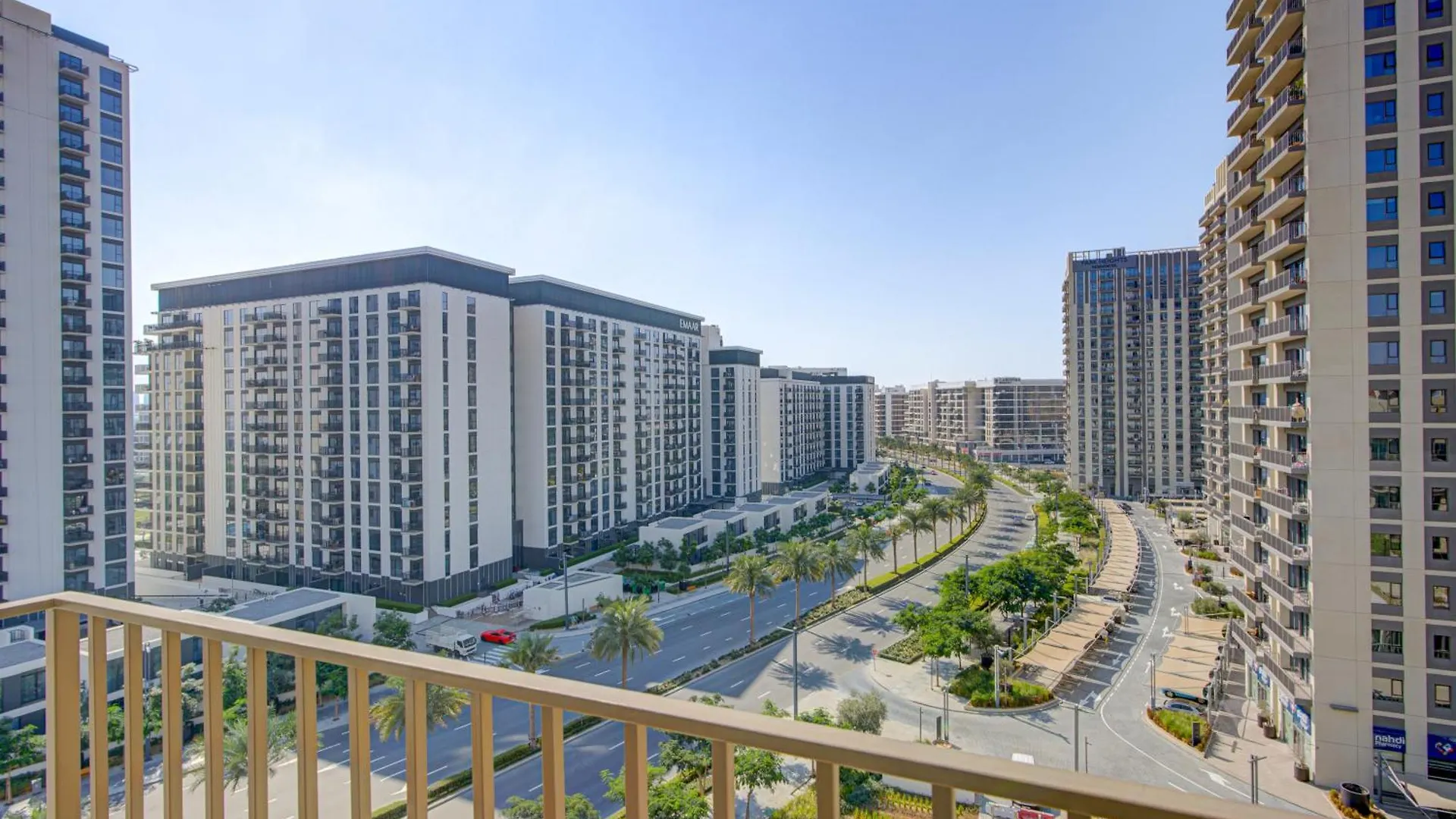 Trophy - Contemporary Living At Dubai Hills Socio Tower Apartment